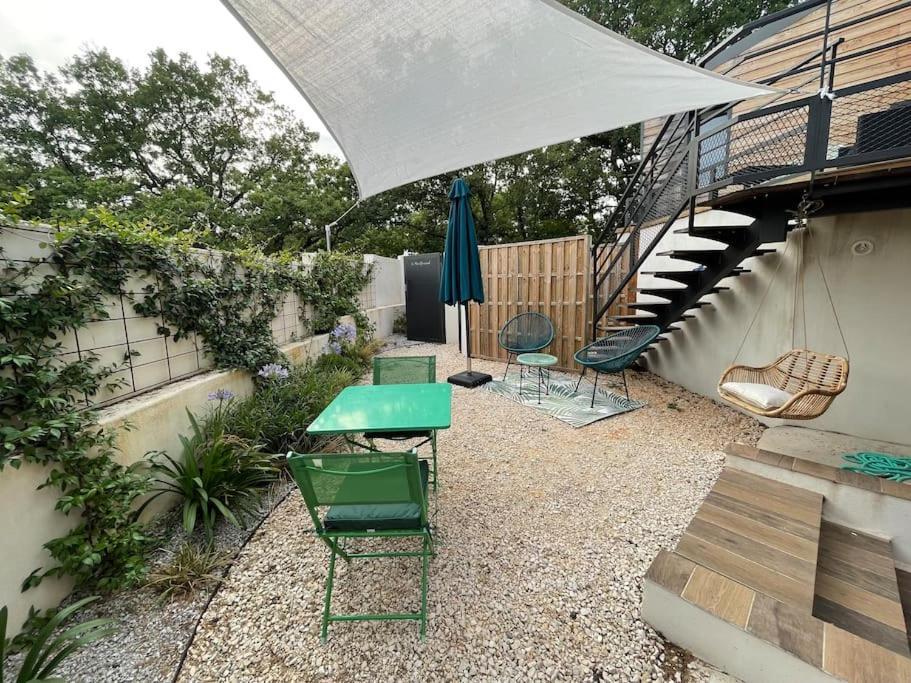 Bulle De Detente Avec Jacuzzi Saint-Martin-de-Londres 외부 사진